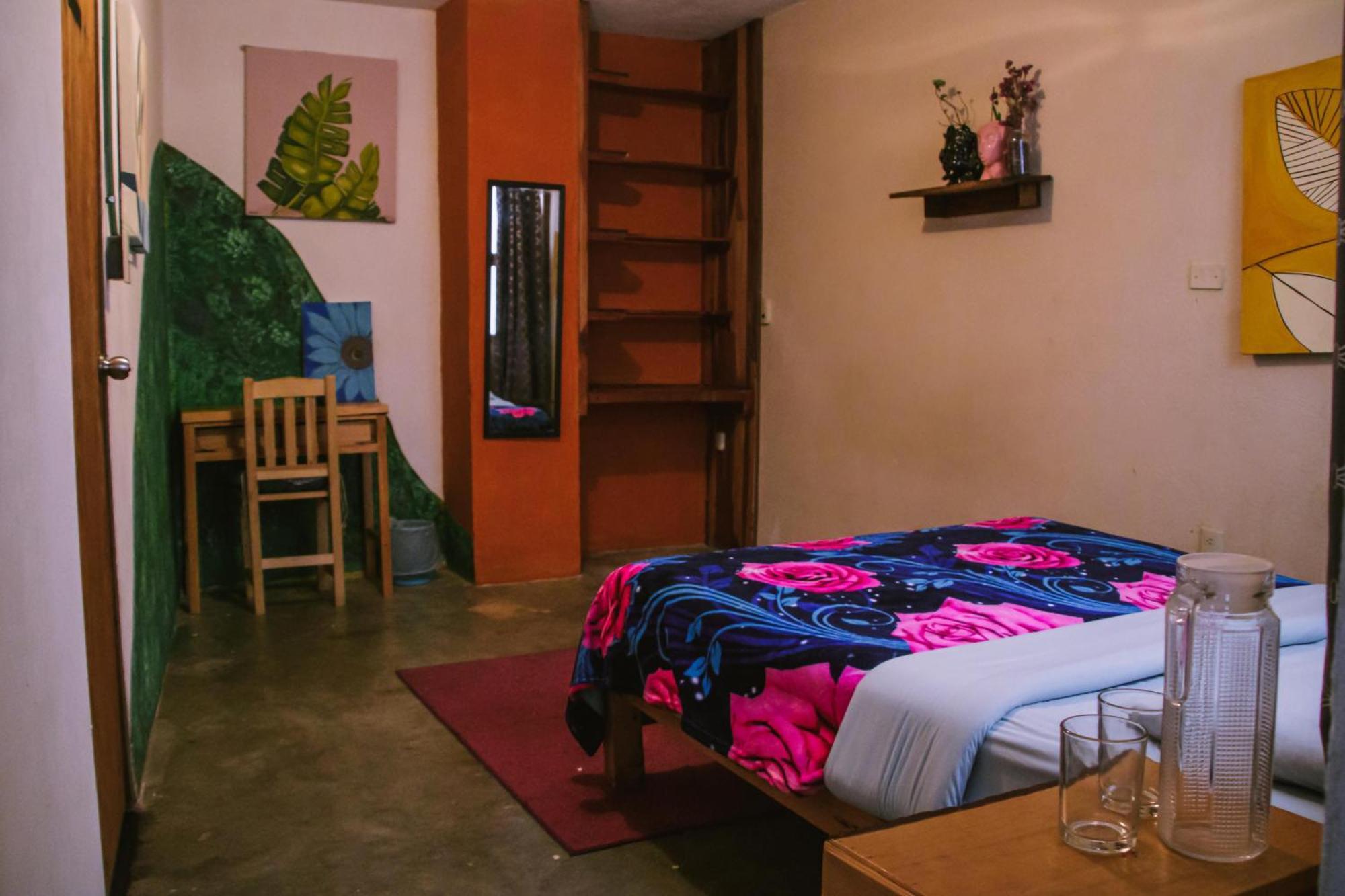 Casa Satoshi Hostel San Cristobal de las Casas Exterior photo
